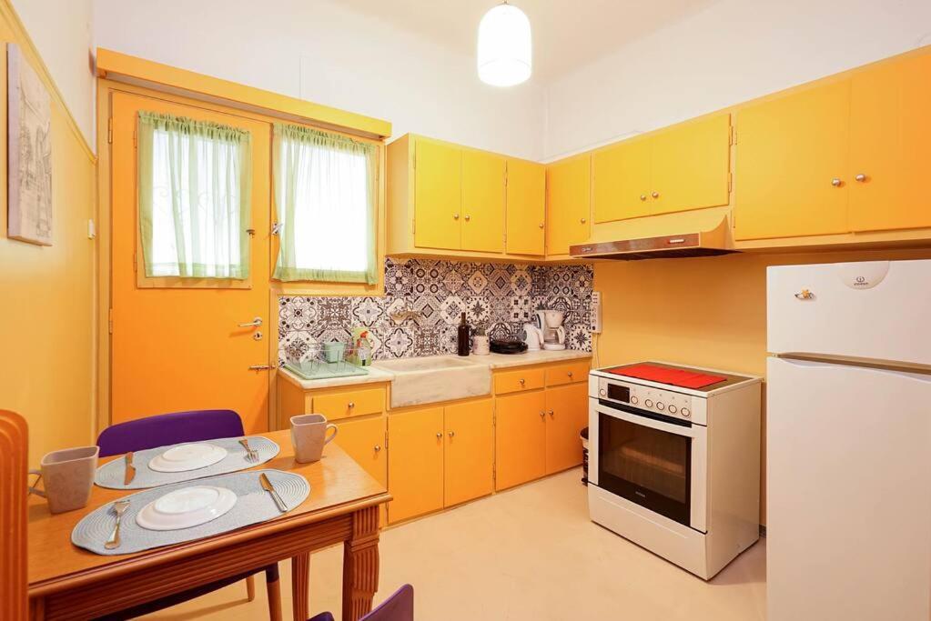 Cozy Athens Apartment / 2' From Metro Station Eksteriør billede